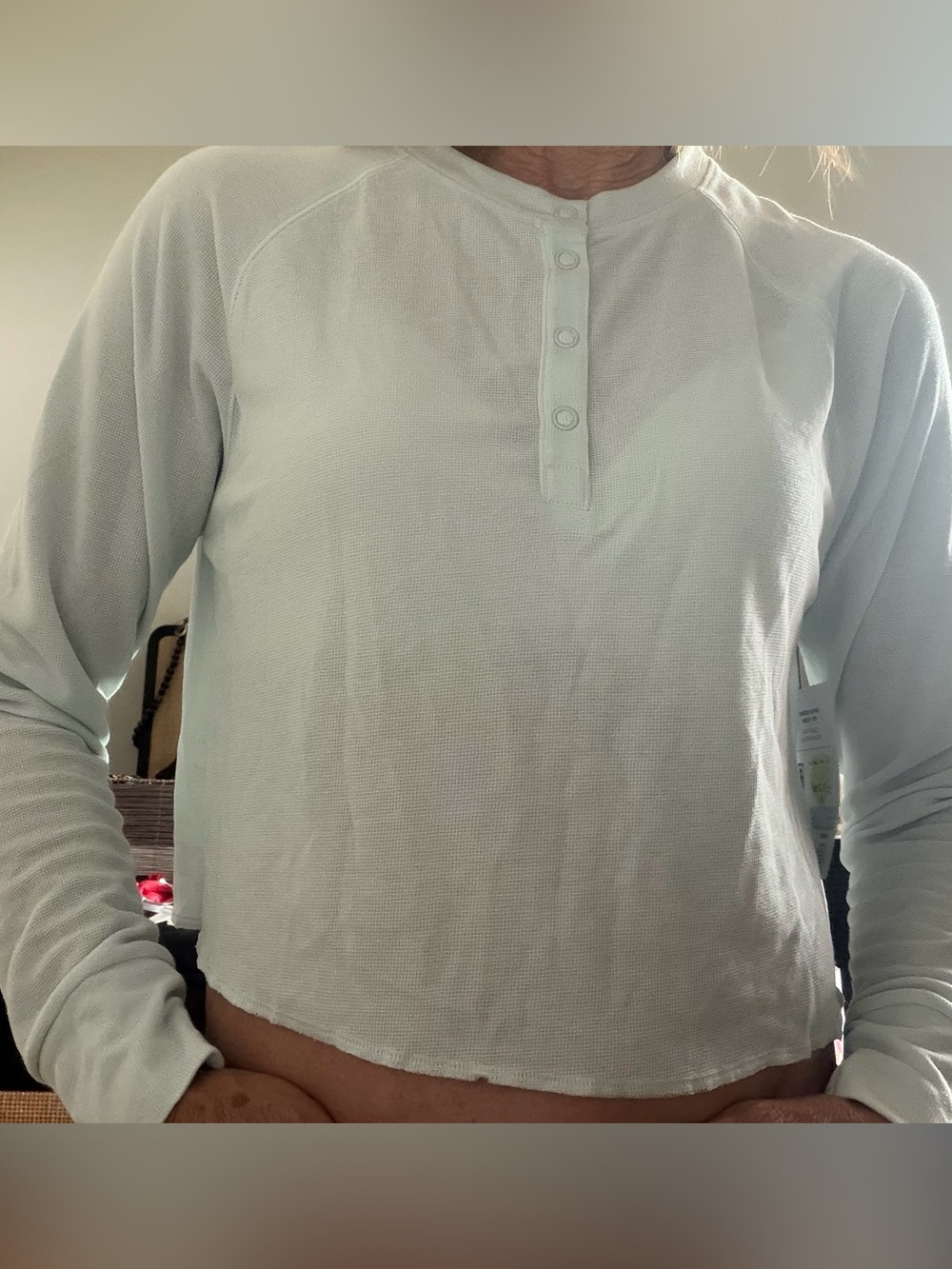 Athleta Long sleeve cropped top, soft mint.